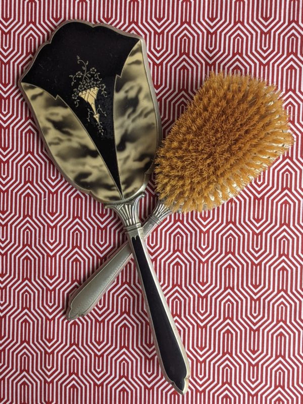 Vintage Handheld Mirror and Brush Set - Image 3